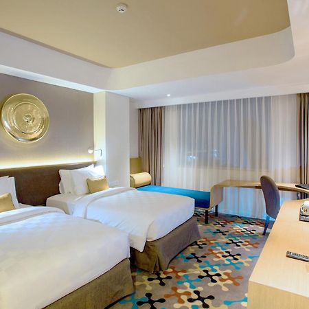 Hotel Ciputra Cibubur Managed By Swiss-Belhotel International Exterior foto