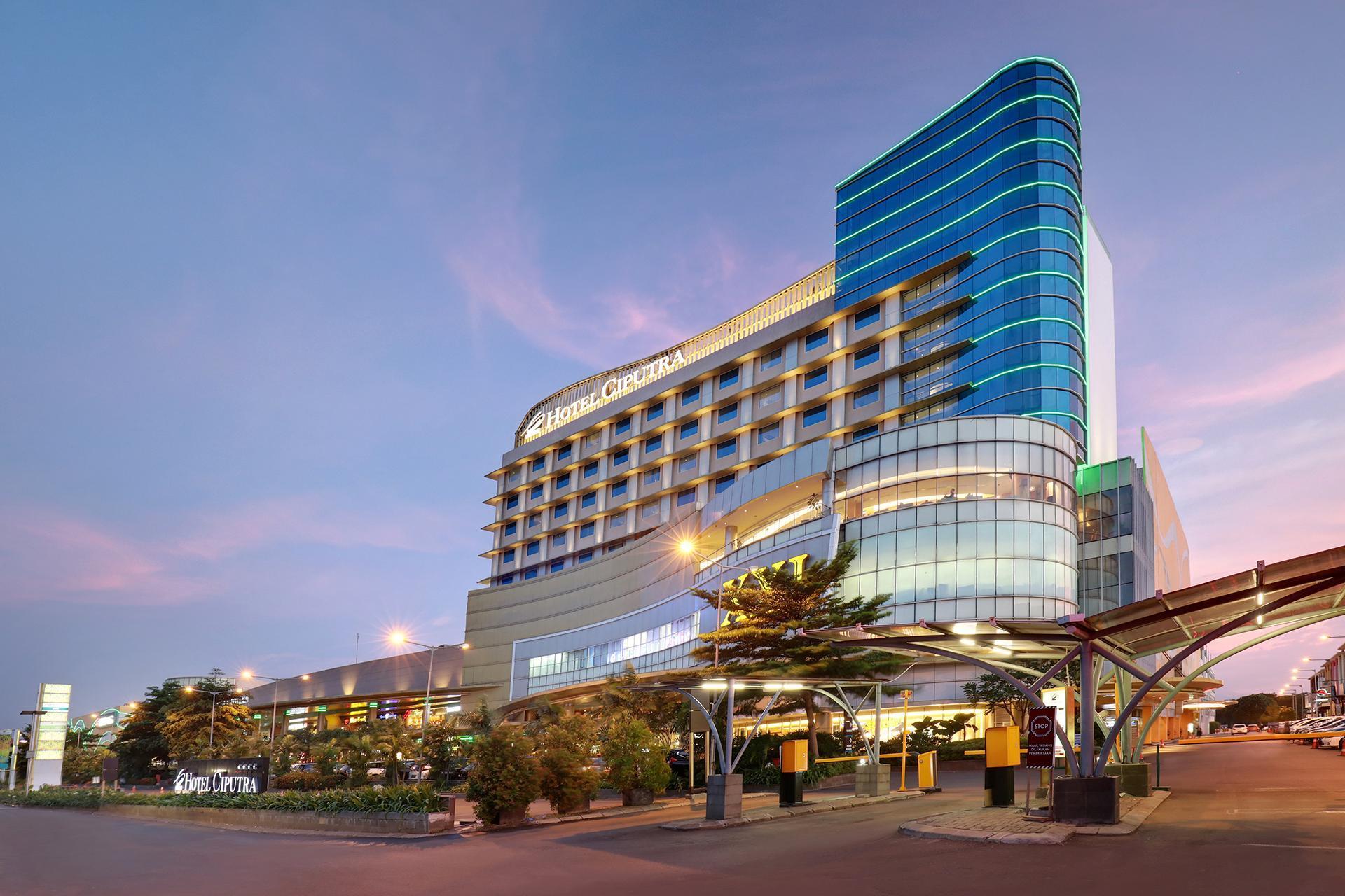 Hotel Ciputra Cibubur Managed By Swiss-Belhotel International Exterior foto